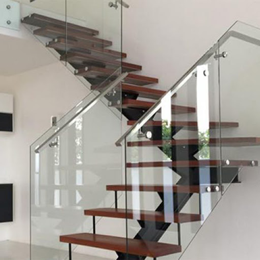 Cầu thang kính inox