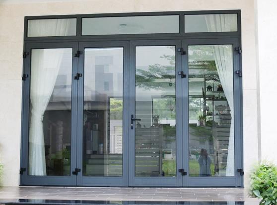 Cửa kính cường 4 cánh